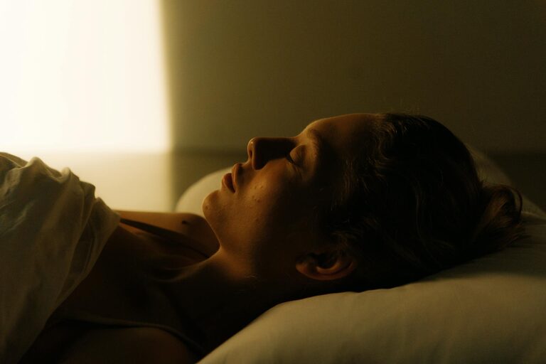 How to Choose the Right Pillow for Better Sleep