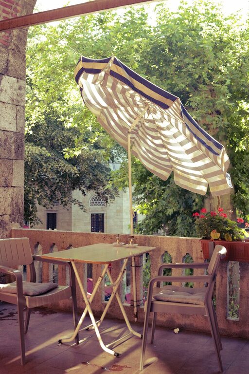 How to Make a Small Balcony Feel Cozy and Inviting